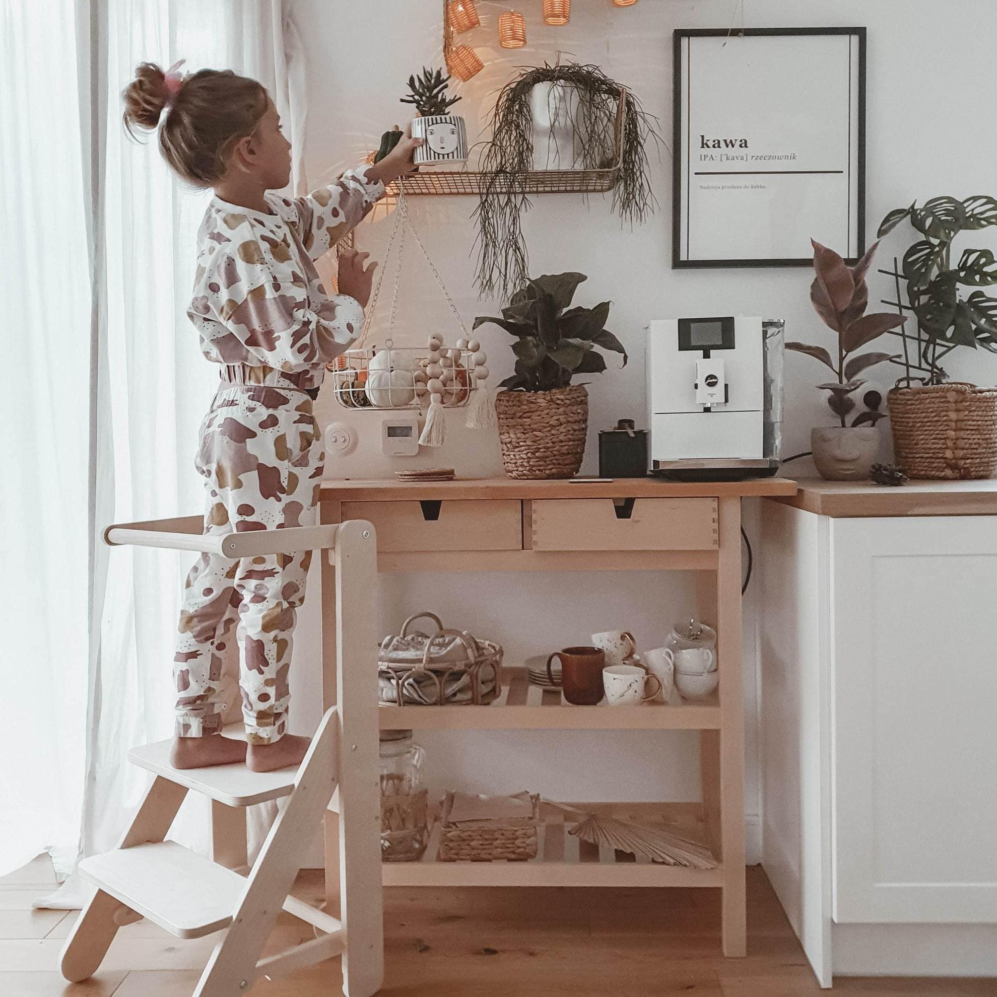 Tour d'apprentissage et d'observation Montessori scandi en bois