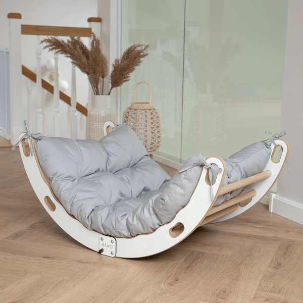 MAMOI® Arrampicata per bambini in legno naturale, Dondolo triangolo, Altalena da casa interno, Parete arco montessori a partire da 1 anno 2/3 anni