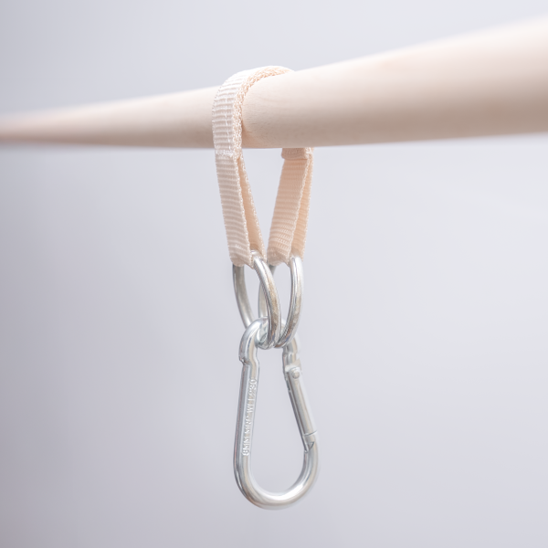 MAMOI® Cinghia di montaggio per anelli ginnici 1 pz, fascia con moschettone e anelli in metallo, accessorio per spalliera, gancio di sospensione, supporto, 100% ECO, prodotto in UE